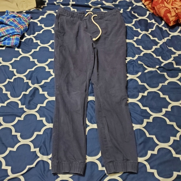 Hollister flannel with H&M joggers - Picture 2 of 4